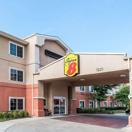 Super 8 By Wyndham Fort Worth North Exterior photo